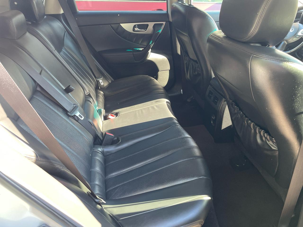 Infiniti QX70 Base AWD 2014
