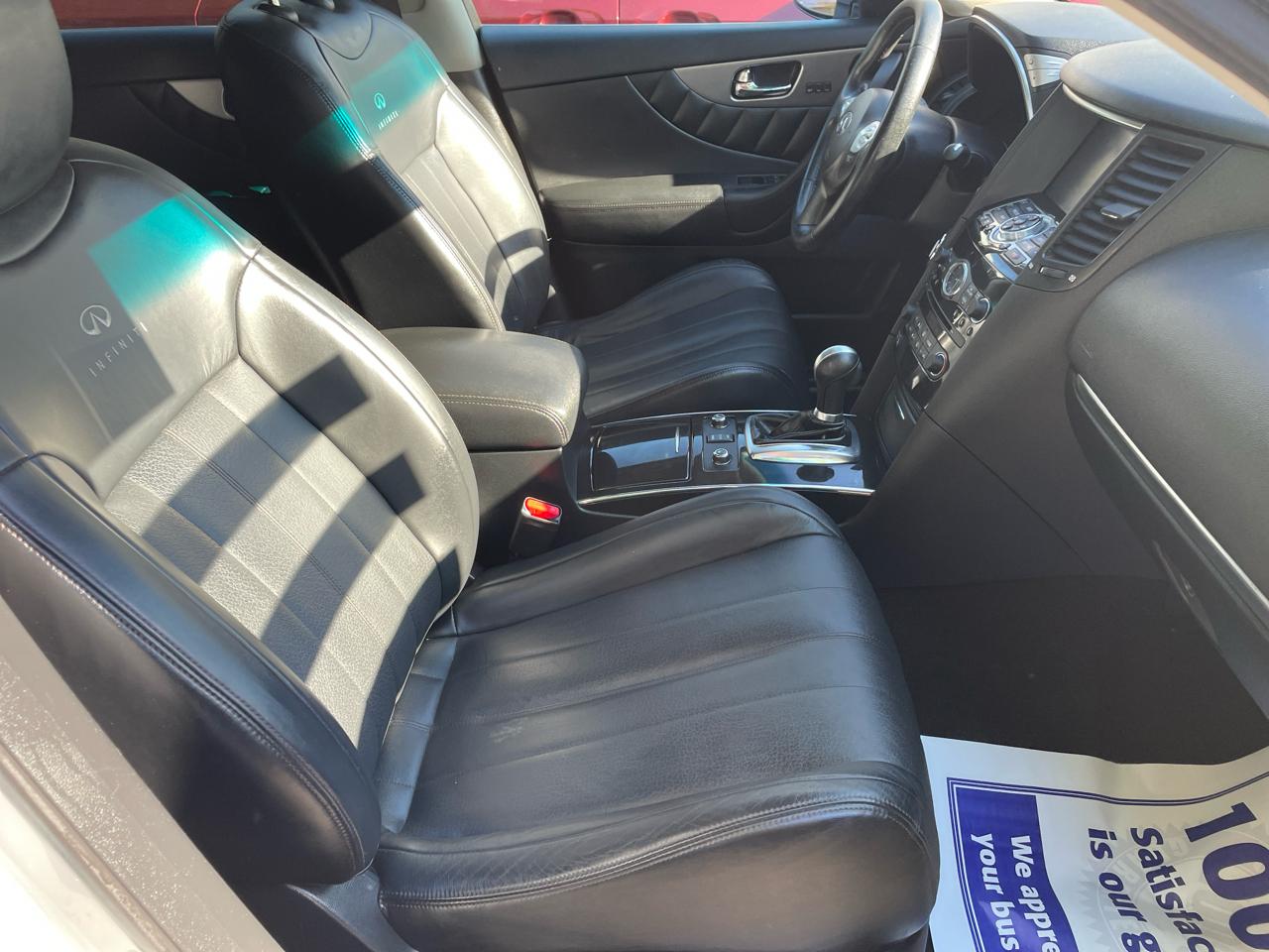 Infiniti QX70 Base AWD 2014