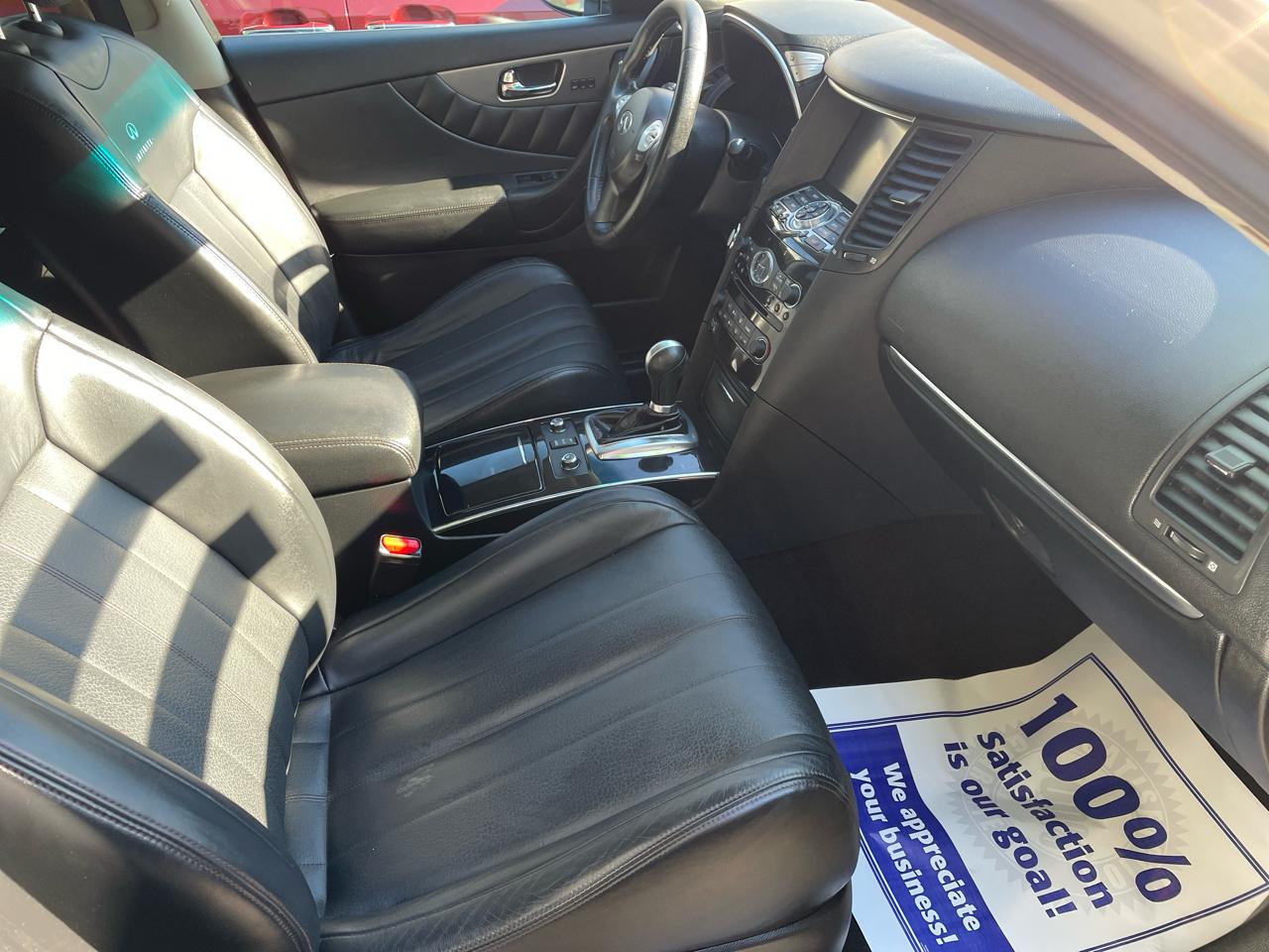 Infiniti QX70 Base AWD 2014