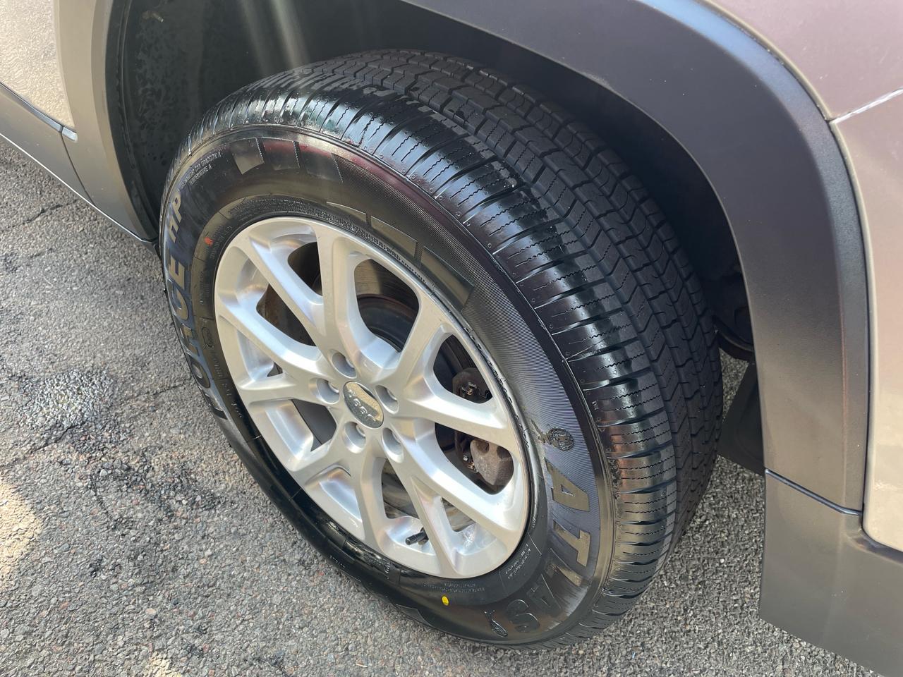 Jeep Cherokee Latitude 4WD 2016