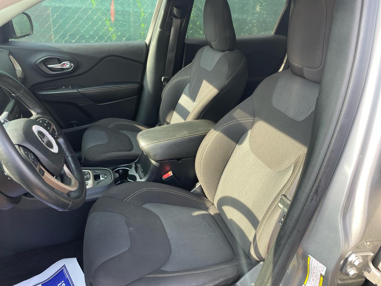 Jeep Cherokee Latitude 4WD 2016