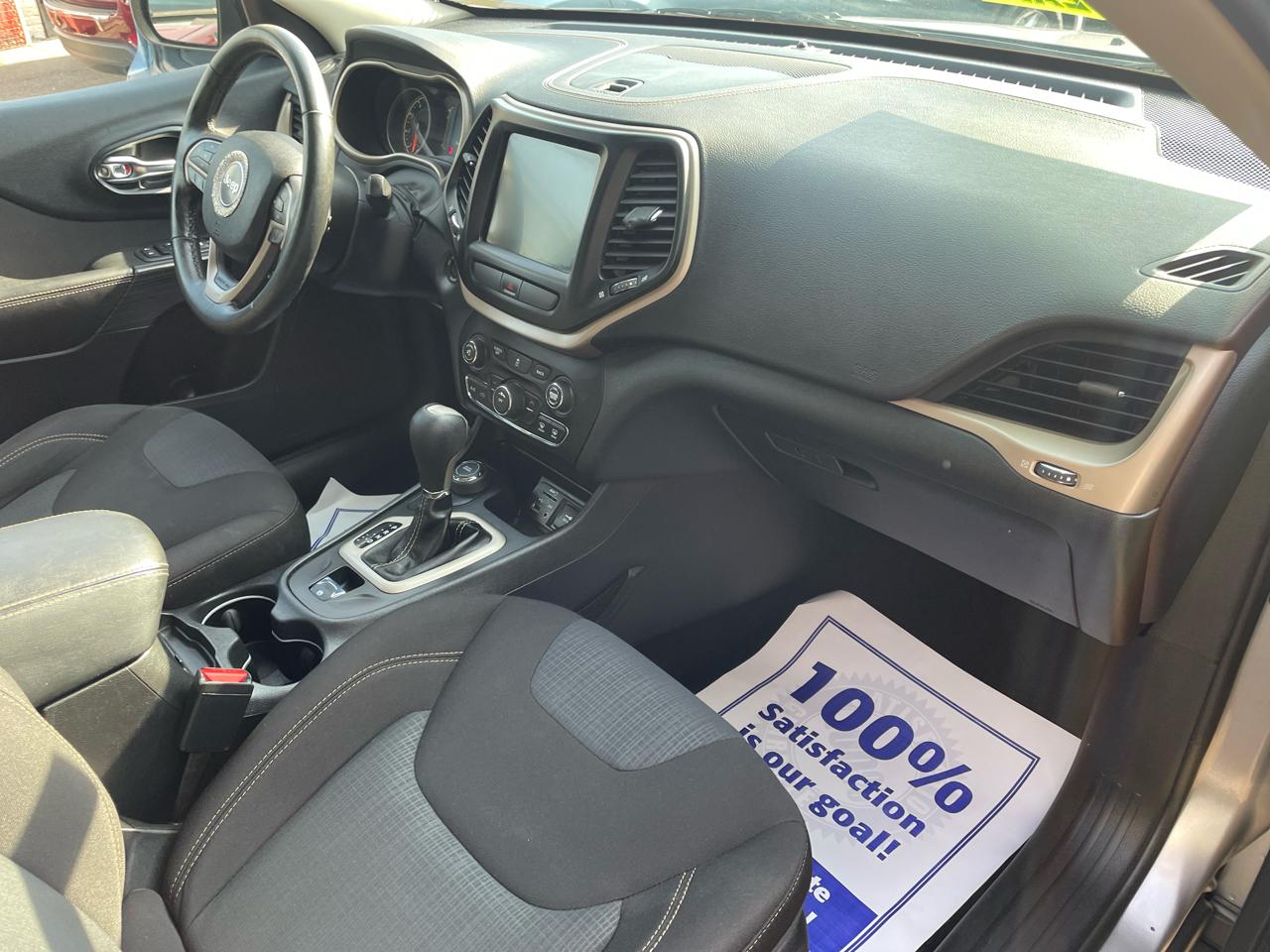 Jeep Cherokee Latitude 4WD 2016