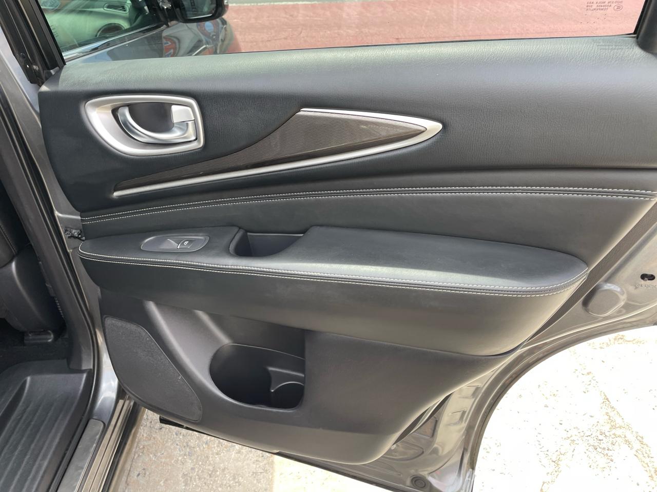 Infiniti QX60 LUXE AWD 2019