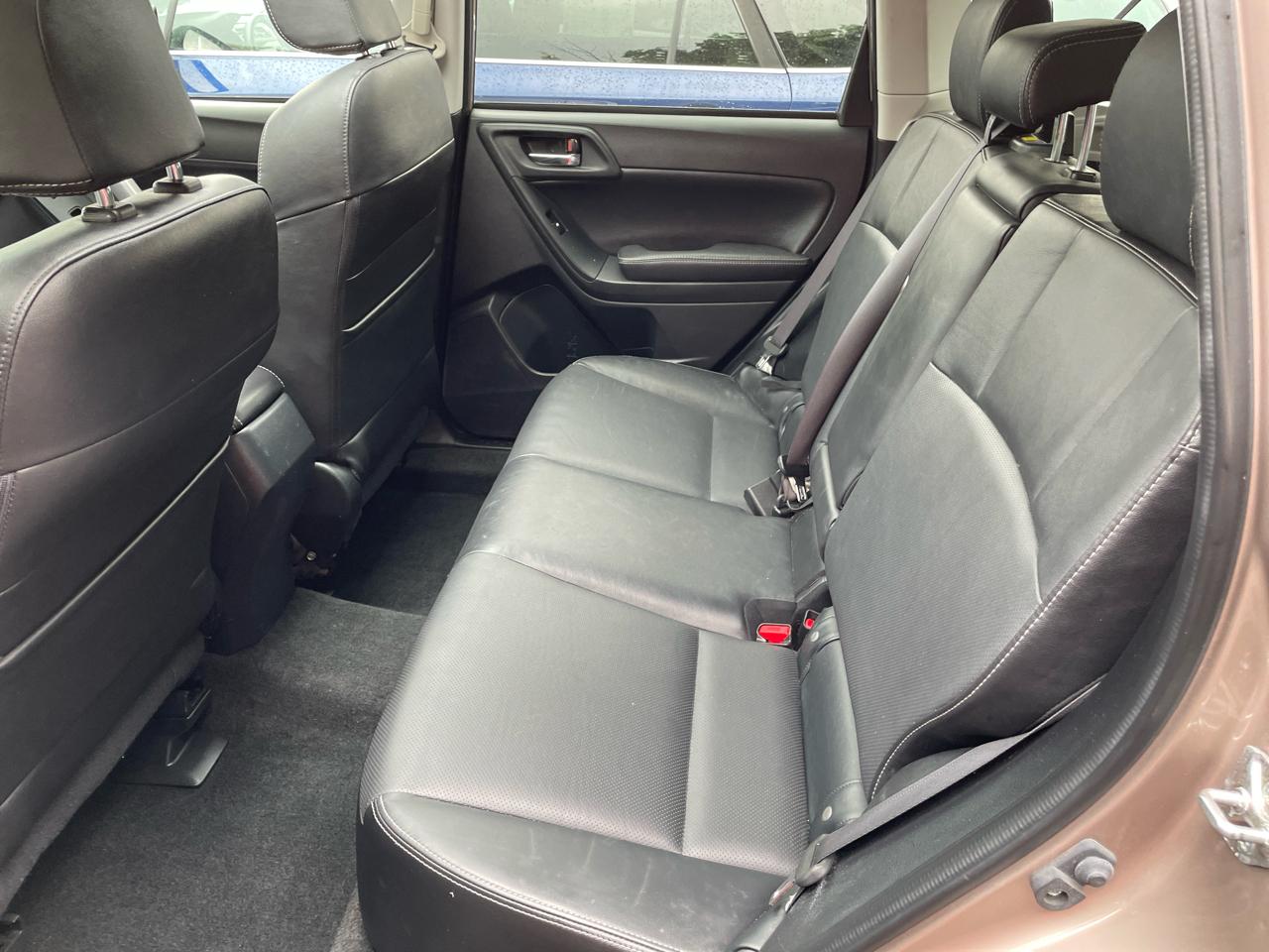 Subaru Forester 2.5i Limited 2015