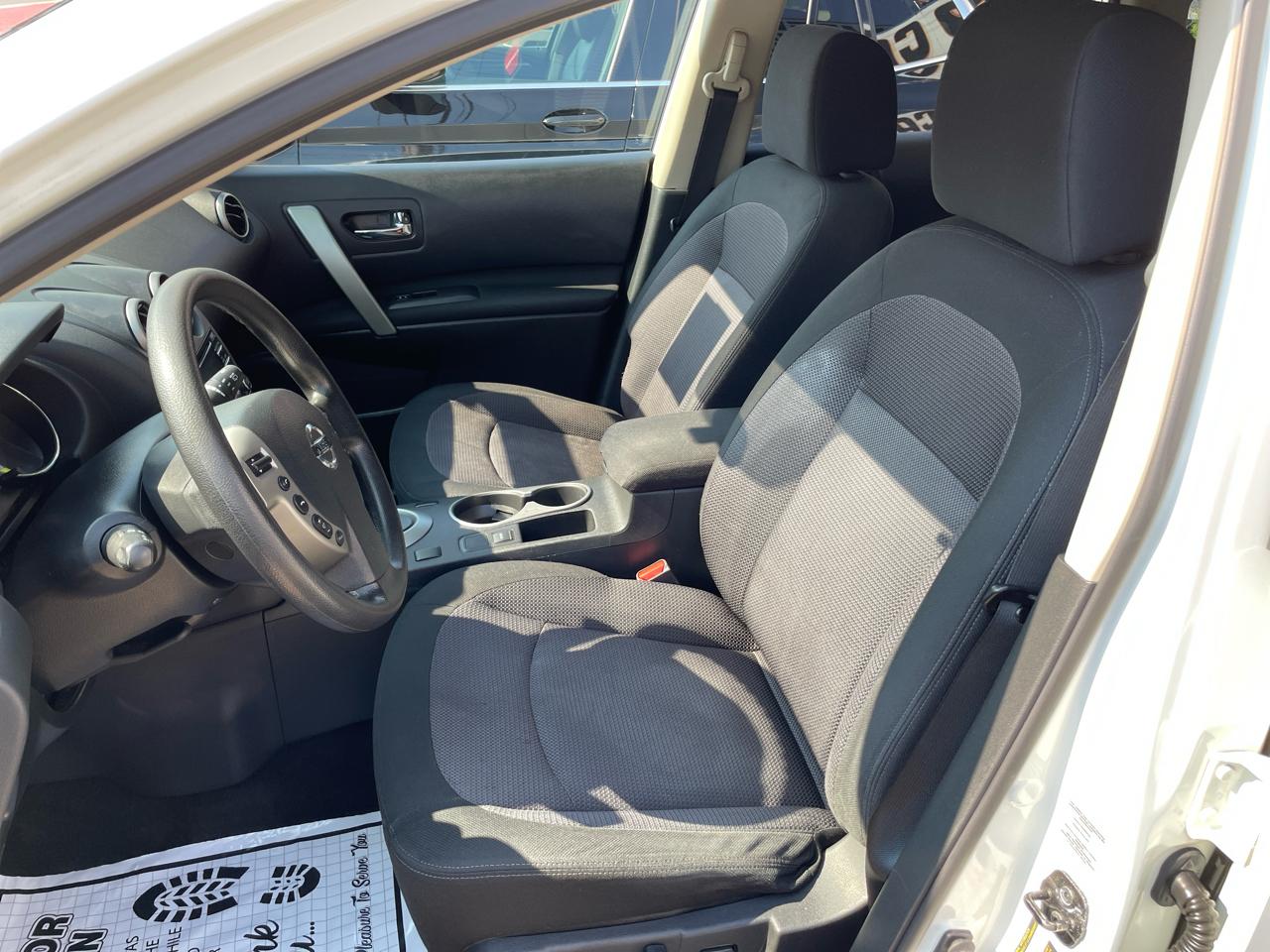 Nissan Rogue S AWD 2013
