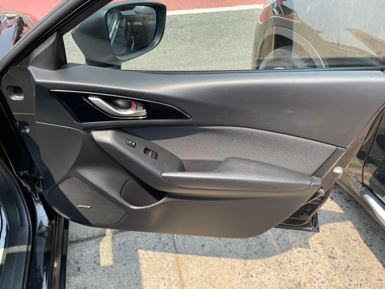 Mazda MAZDA3 i Touring AT 4-Door 2014