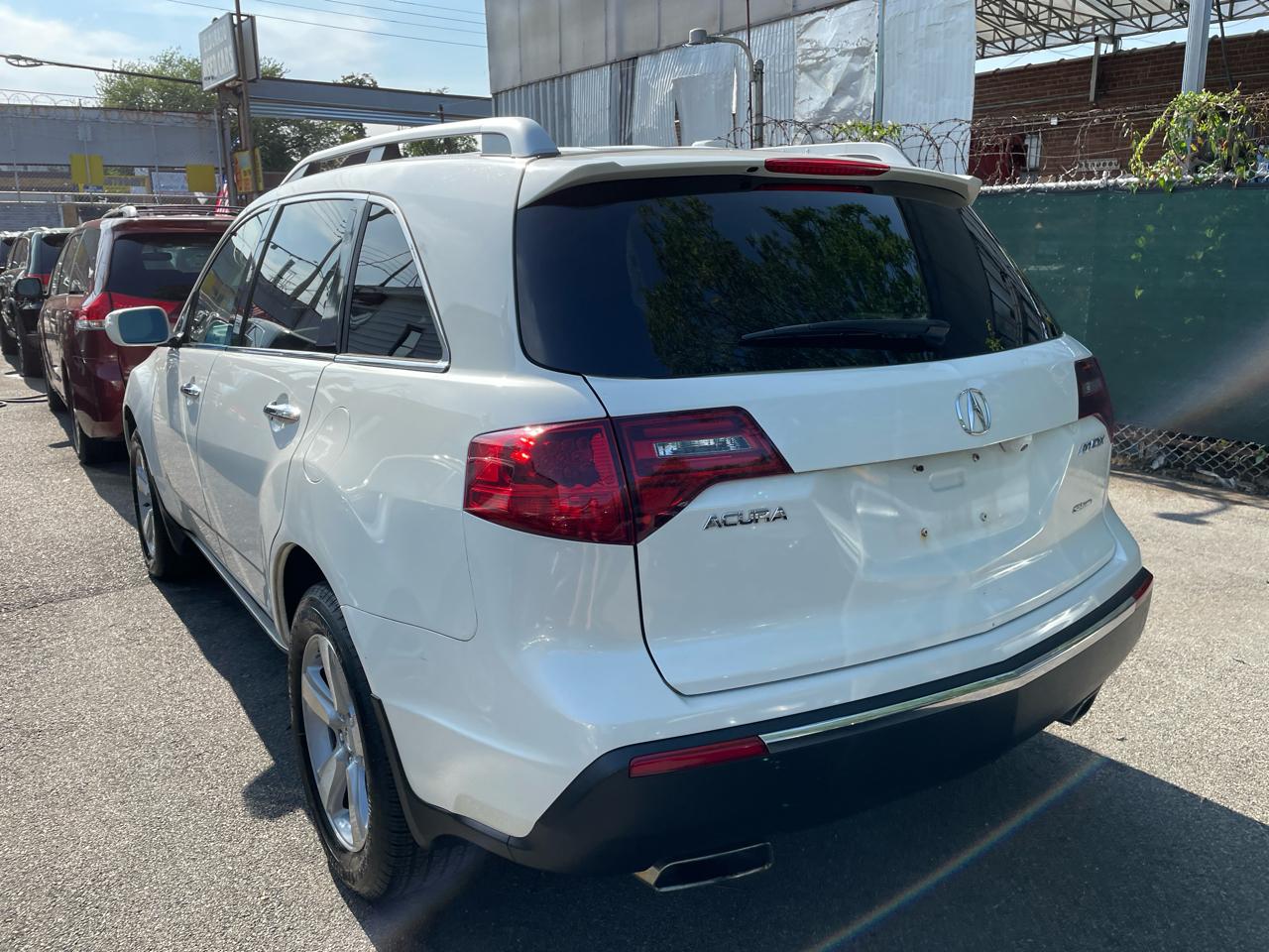 Acura MDX 6-Spd AT w/Tech Package 2012