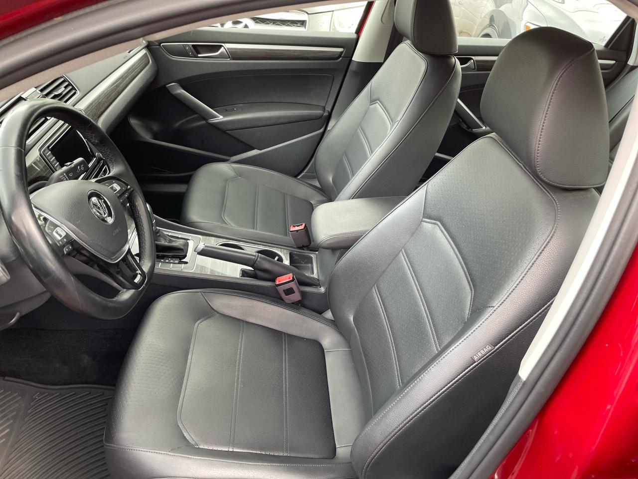 Volkswagen Passat SE 2018