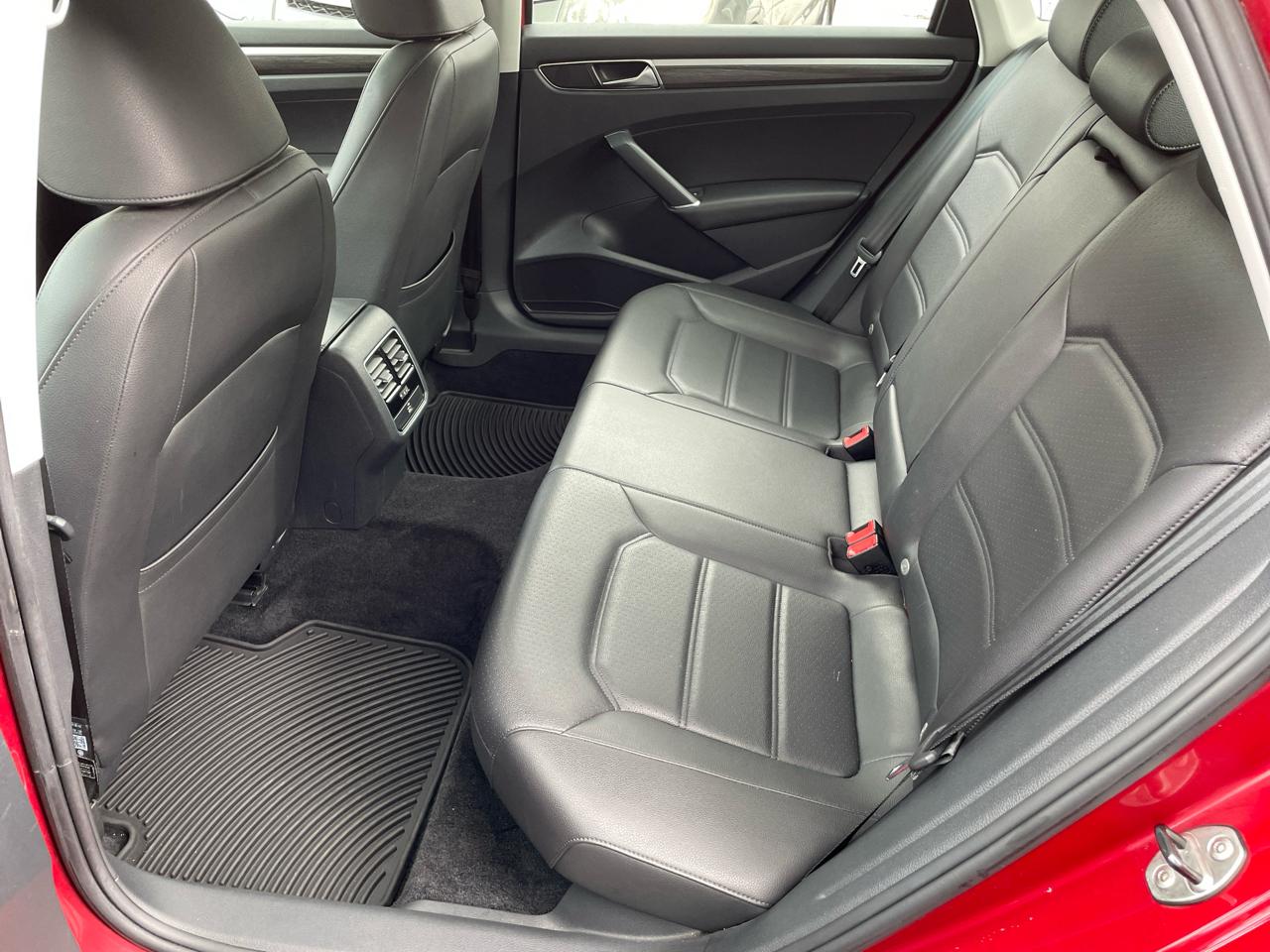 Volkswagen Passat SE 2018