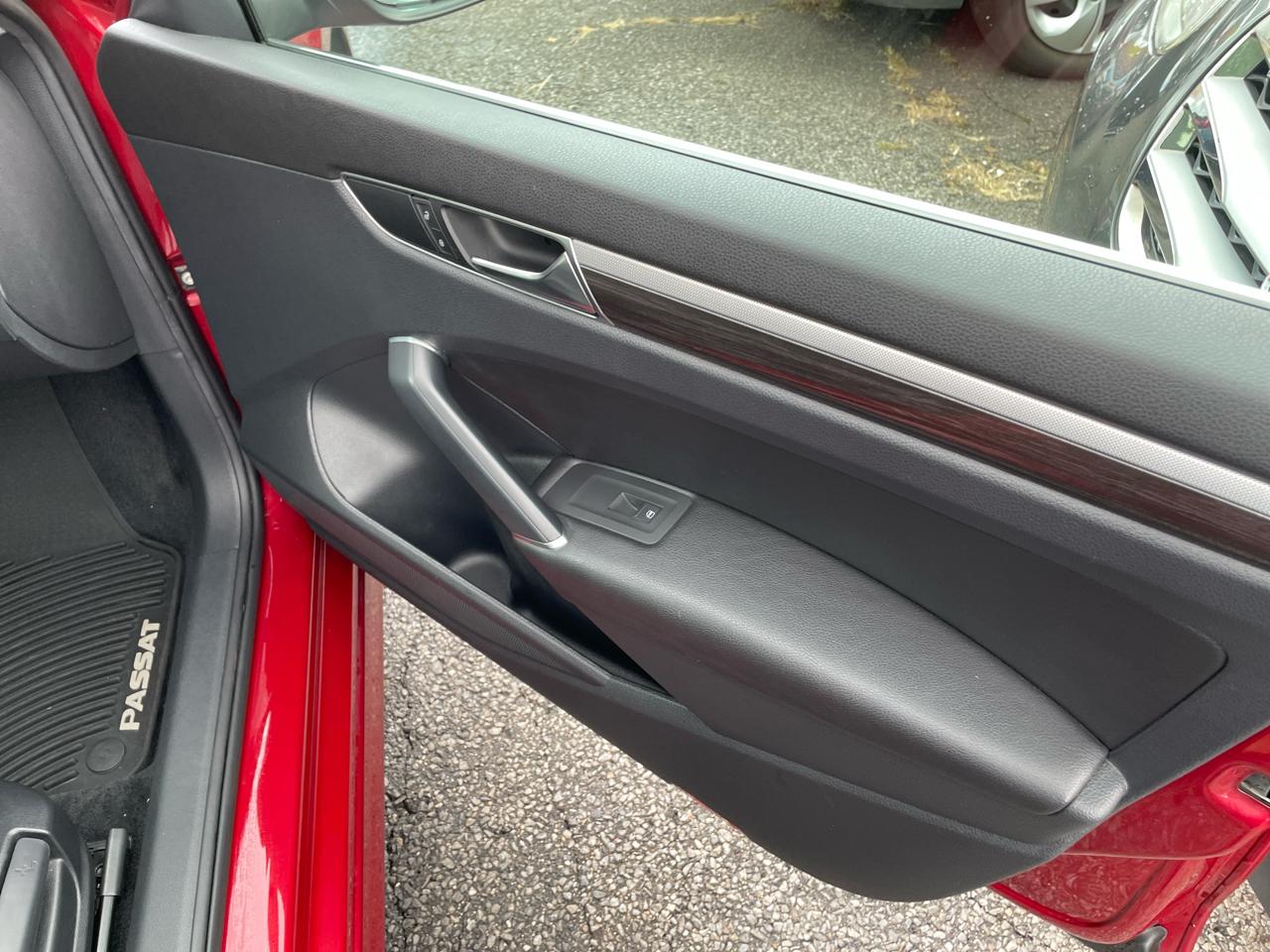 Volkswagen Passat SE 2018