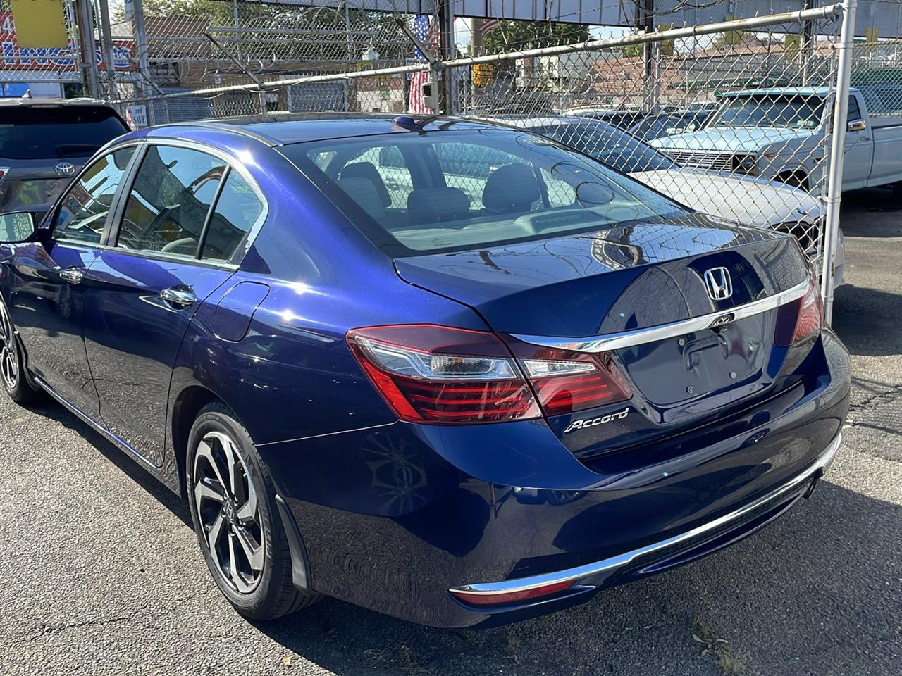Honda Accord EX-L Sedan CVT 2017