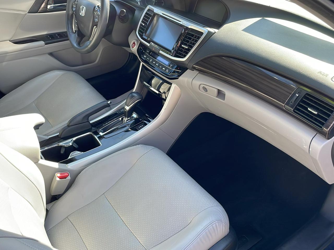 Honda Accord EX-L Sedan CVT 2017