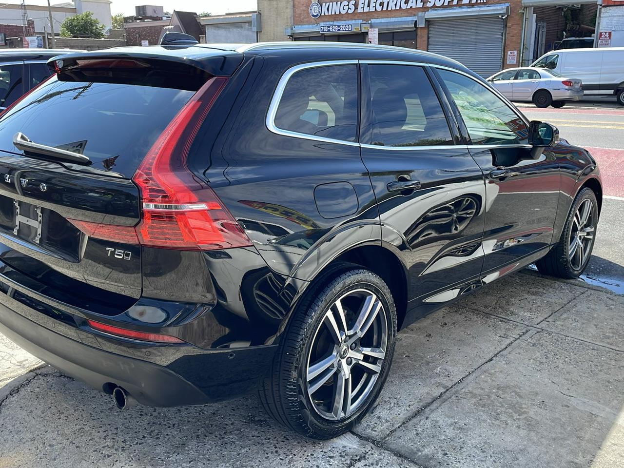Volvo XC60 T5 Momentum AWD 2018