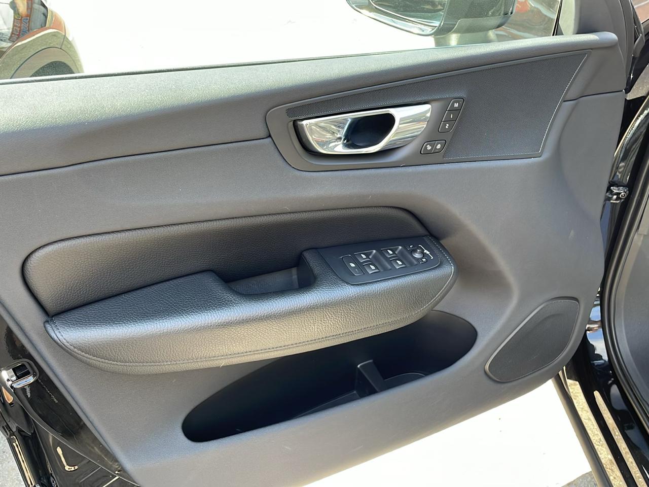 Volvo XC60 T5 Momentum AWD 2018