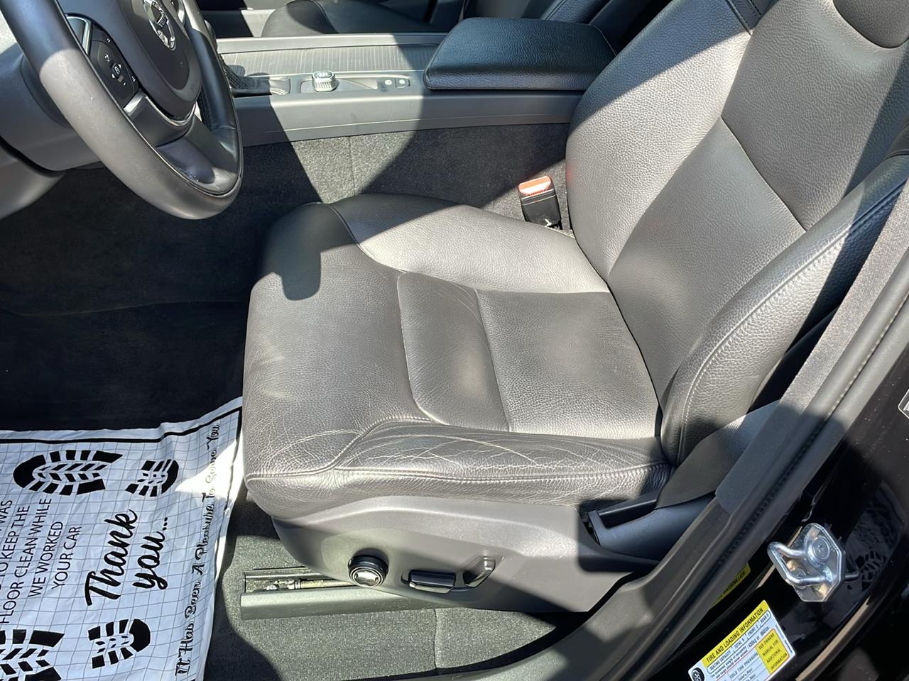 Volvo XC60 T5 Momentum AWD 2018