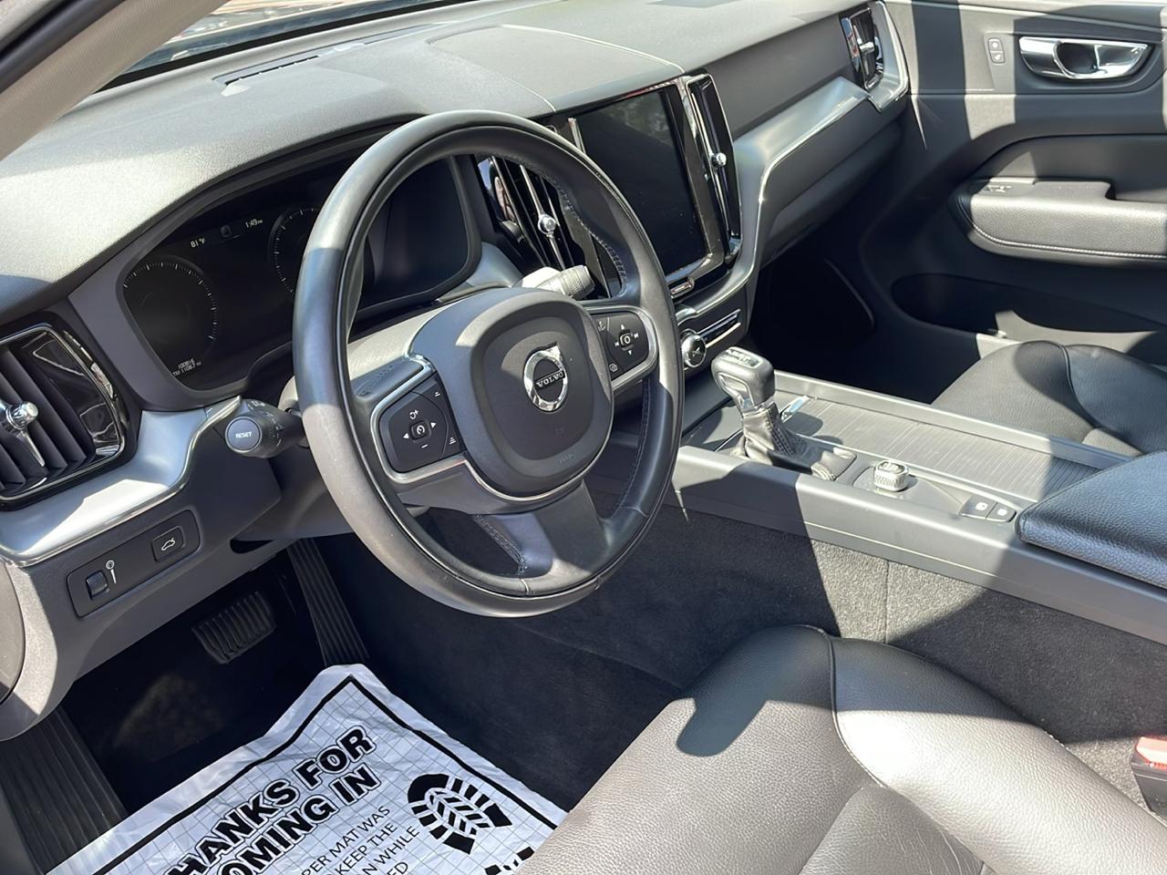 Volvo XC60 T5 Momentum AWD 2018