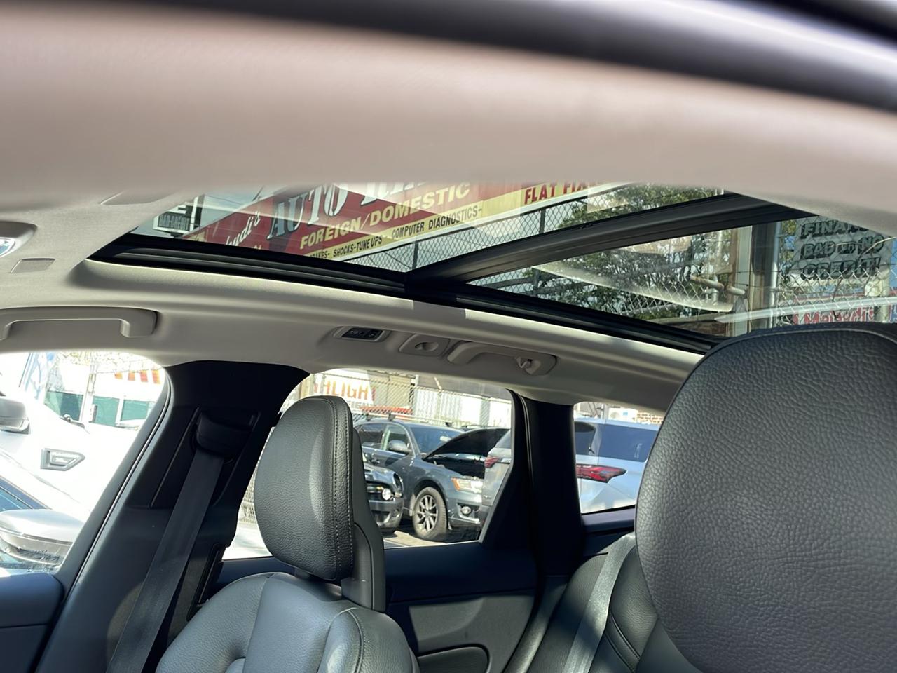 Volvo XC60 T5 Momentum AWD 2018