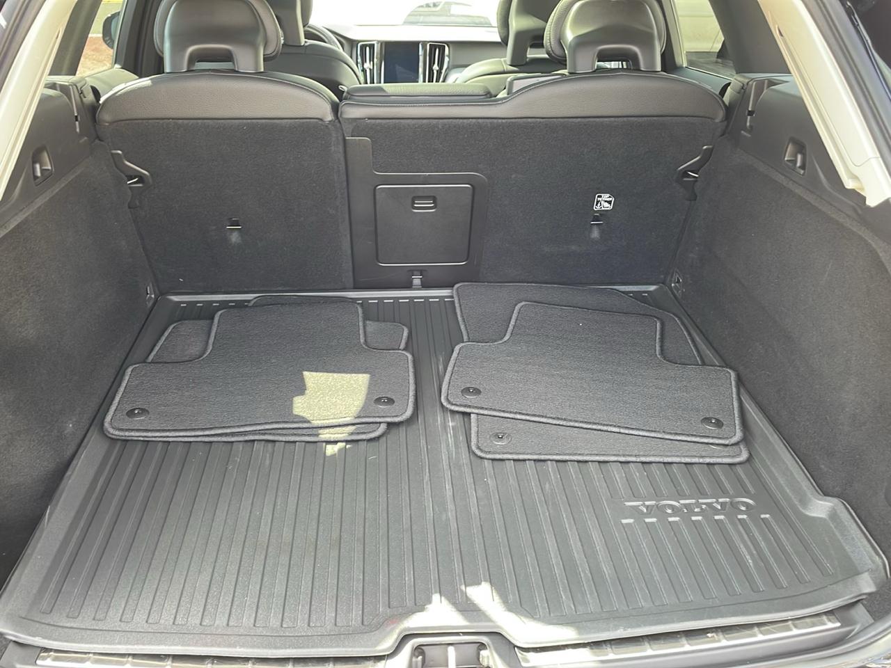 Volvo XC60 T5 Momentum AWD 2018