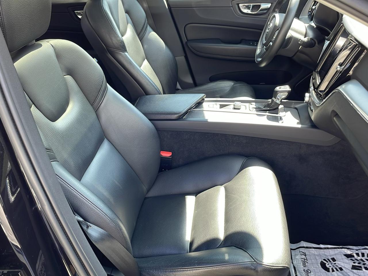 Volvo XC60 T5 Momentum AWD 2018