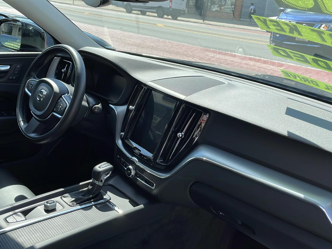 Volvo XC60 T5 Momentum AWD 2018