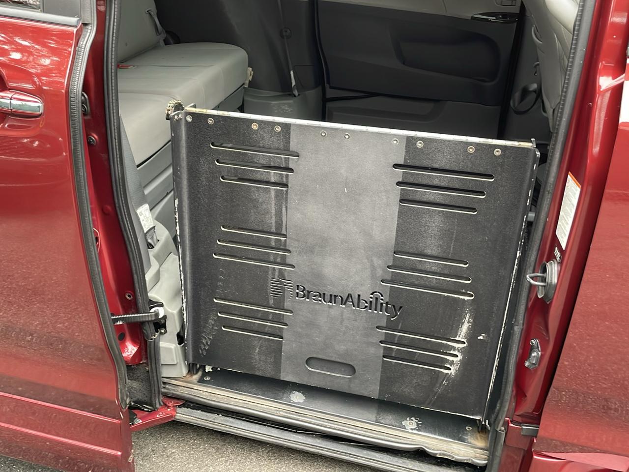 Toyota Sienna Limited Premium 7-Passenger 2017