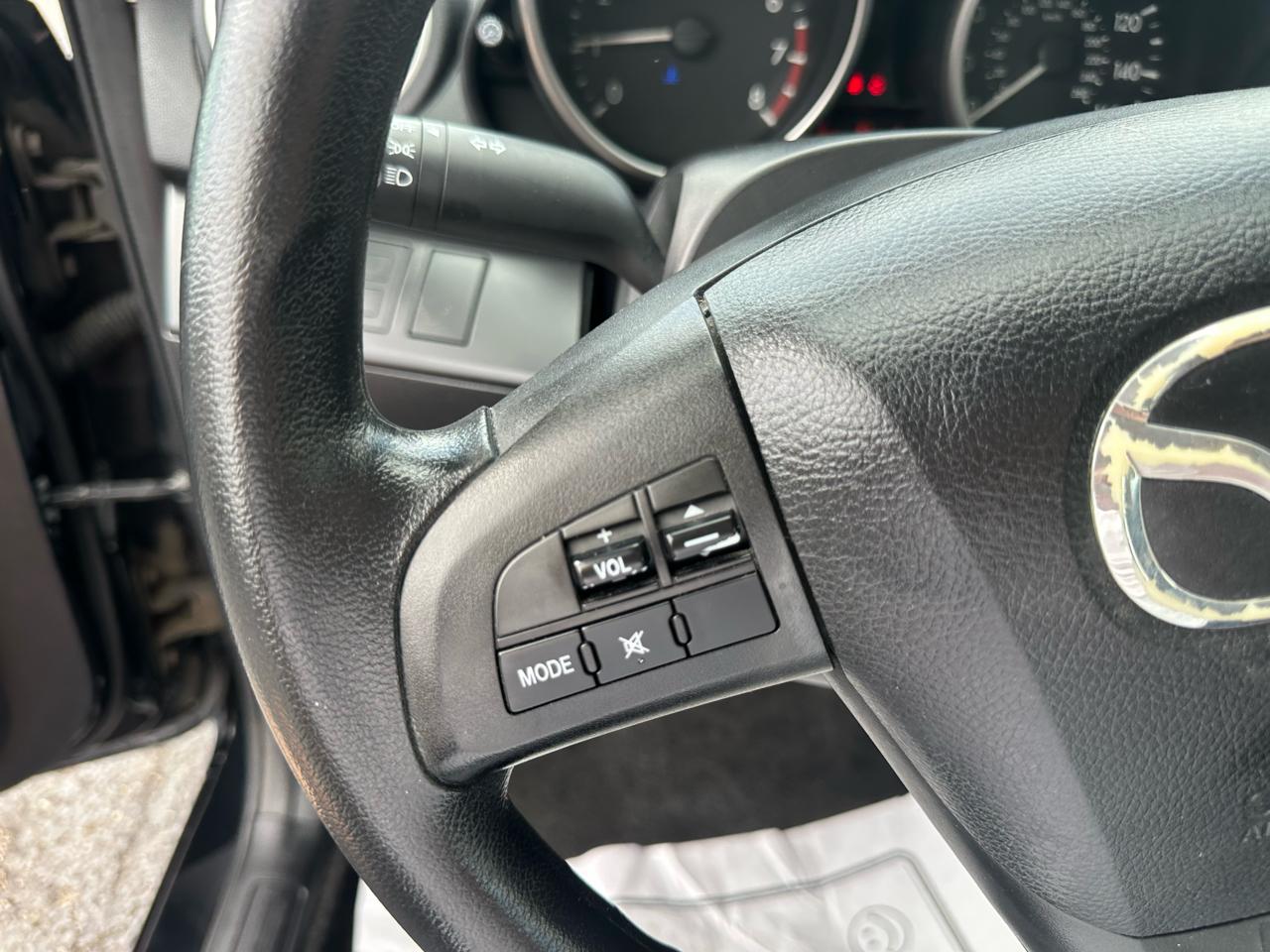 Mazda MAZDA3 4dr Sdn Auto i Sport 2011