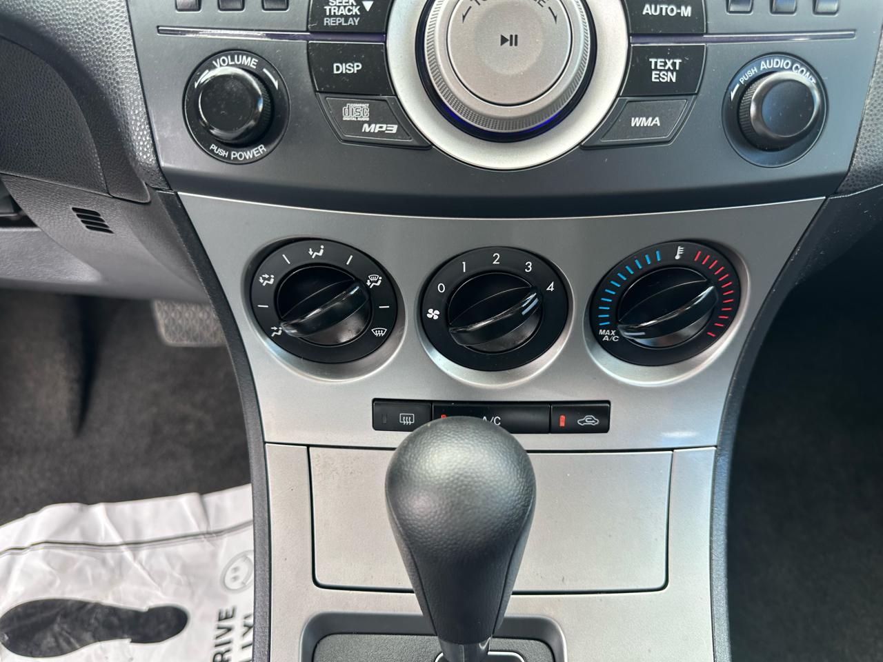 Mazda MAZDA3 4dr Sdn Auto i Sport 2011