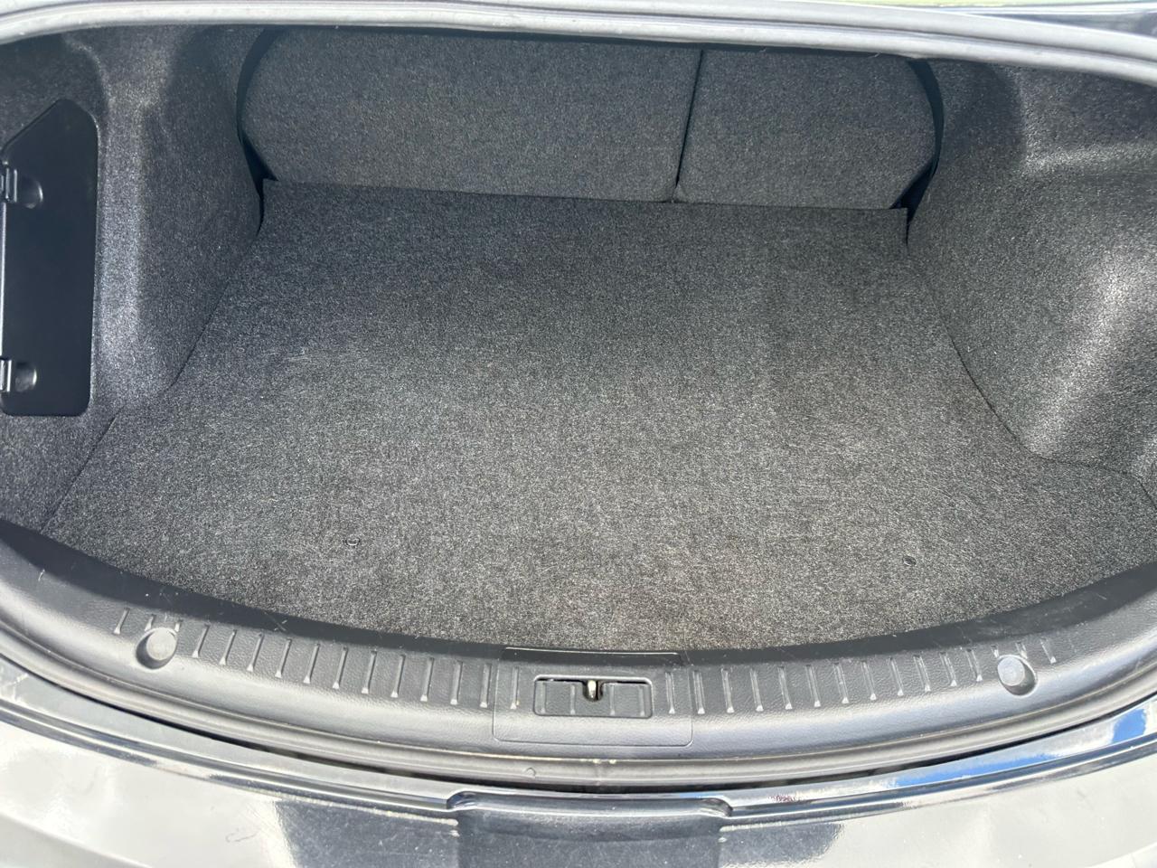 Mazda MAZDA3 4dr Sdn Auto i Sport 2011