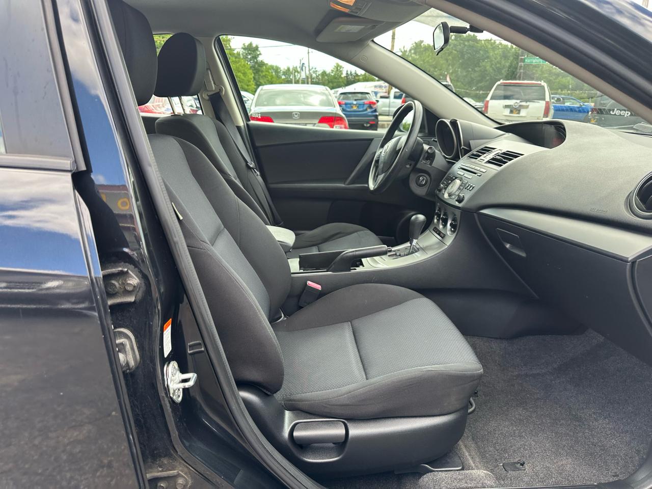 Mazda MAZDA3 4dr Sdn Auto i Sport 2011