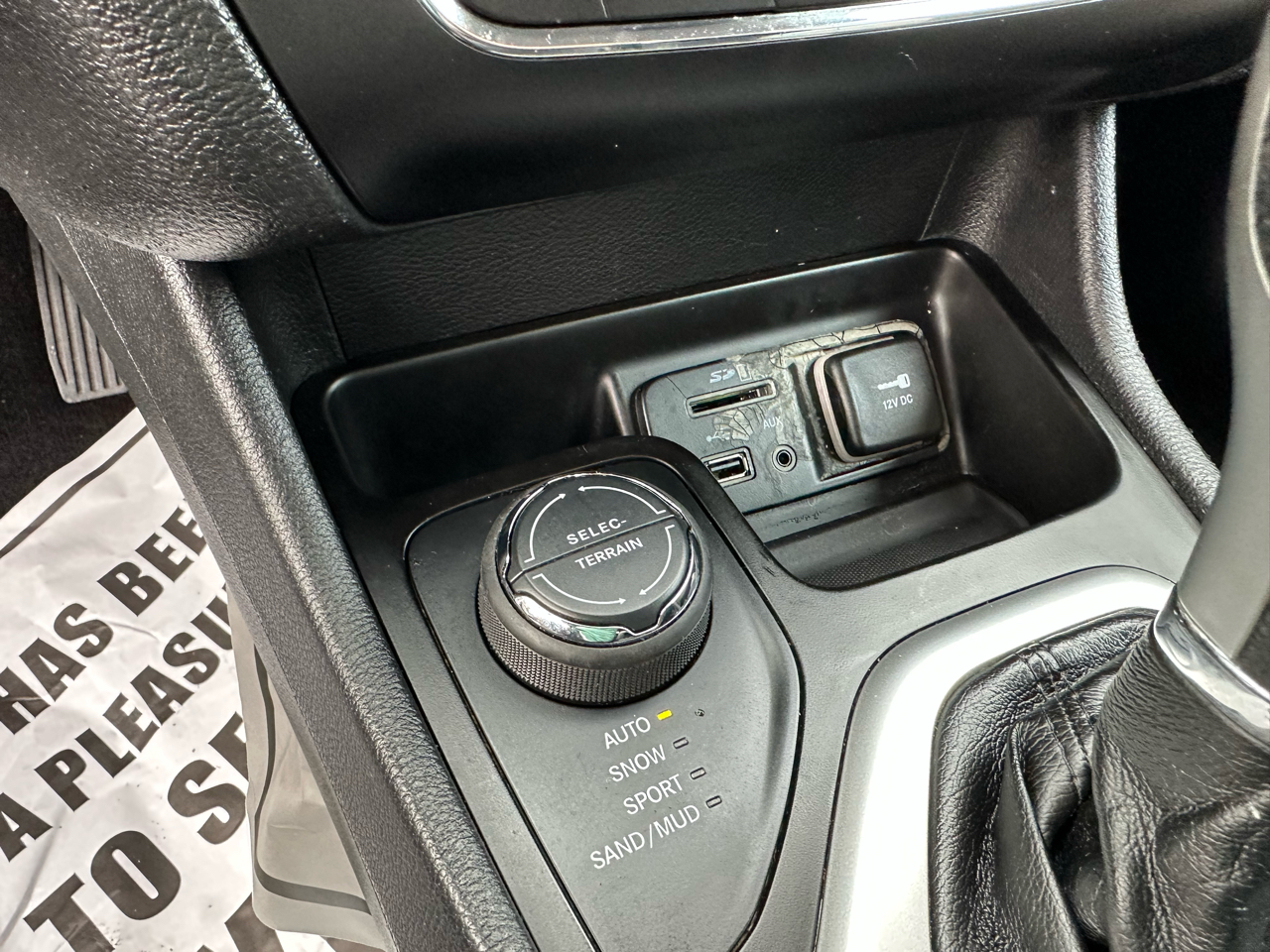 Jeep Cherokee 4WD 4dr Latitude 2014 Jeep Cherokee 4WD 4dr Latitude 2014