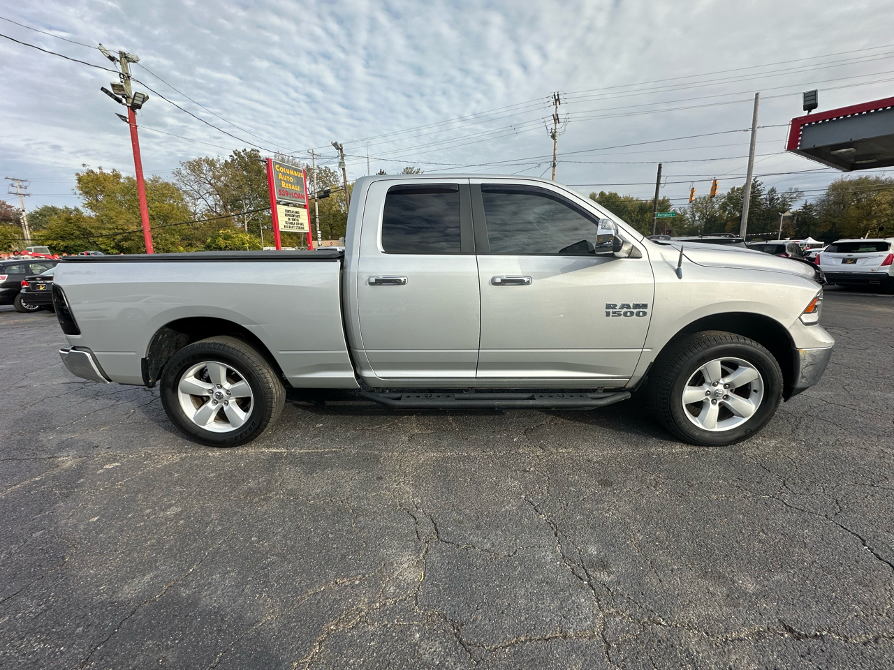 RAM 1500 4WD Quad Cab 140.5" SLT 2013 RAM 1500 4WD Quad Cab 140.5" SLT 2013