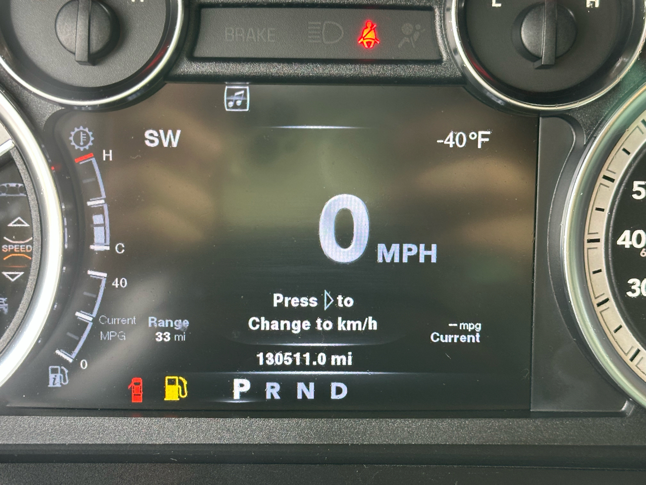 RAM 1500 4WD Quad Cab 140.5" SLT 2013 RAM 1500 4WD Quad Cab 140.5" SLT 2013