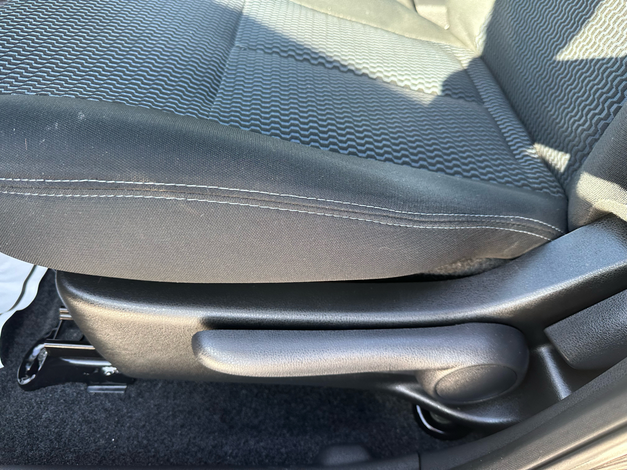 Nissan Versa Note 5dr HB CVT 1.6 SV 2014 Nissan Versa Note 5dr HB CVT 1.6 SV 2014