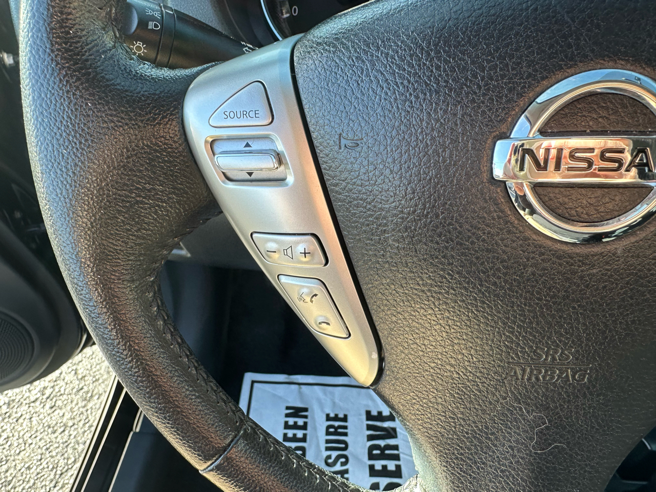 Nissan Versa Note 5dr HB CVT 1.6 SV 2014 Nissan Versa Note 5dr HB CVT 1.6 SV 2014