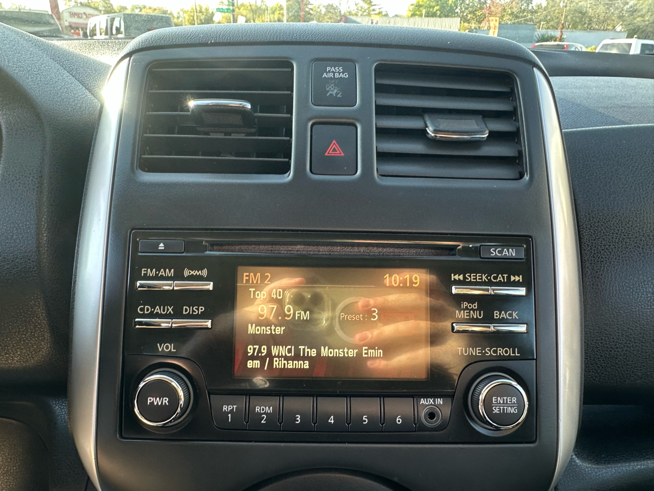 Nissan Versa Note 5dr HB CVT 1.6 SV 2014 Nissan Versa Note 5dr HB CVT 1.6 SV 2014