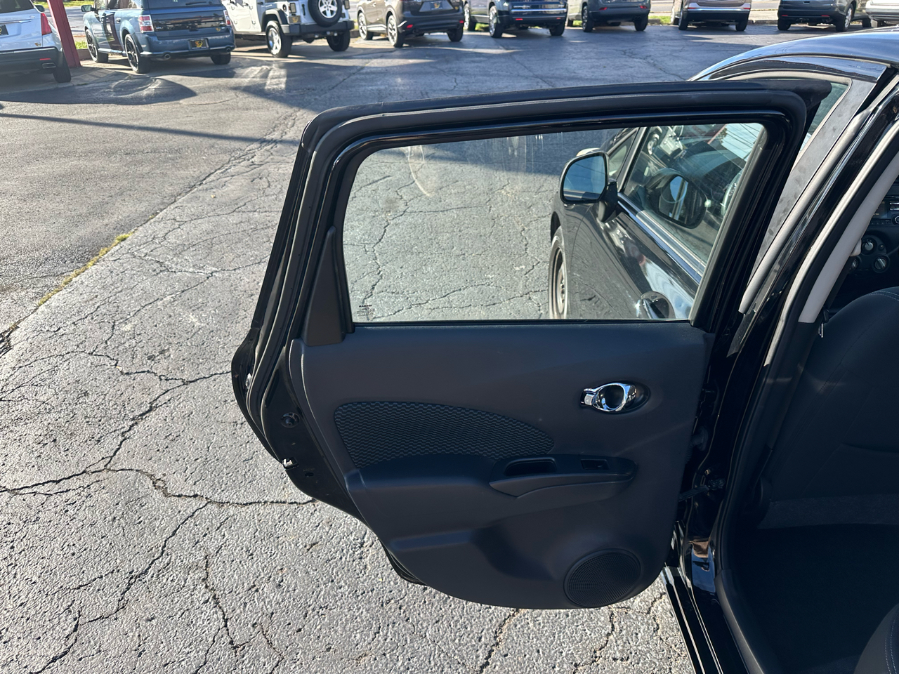Nissan Versa Note 5dr HB CVT 1.6 SV 2014 Nissan Versa Note 5dr HB CVT 1.6 SV 2014