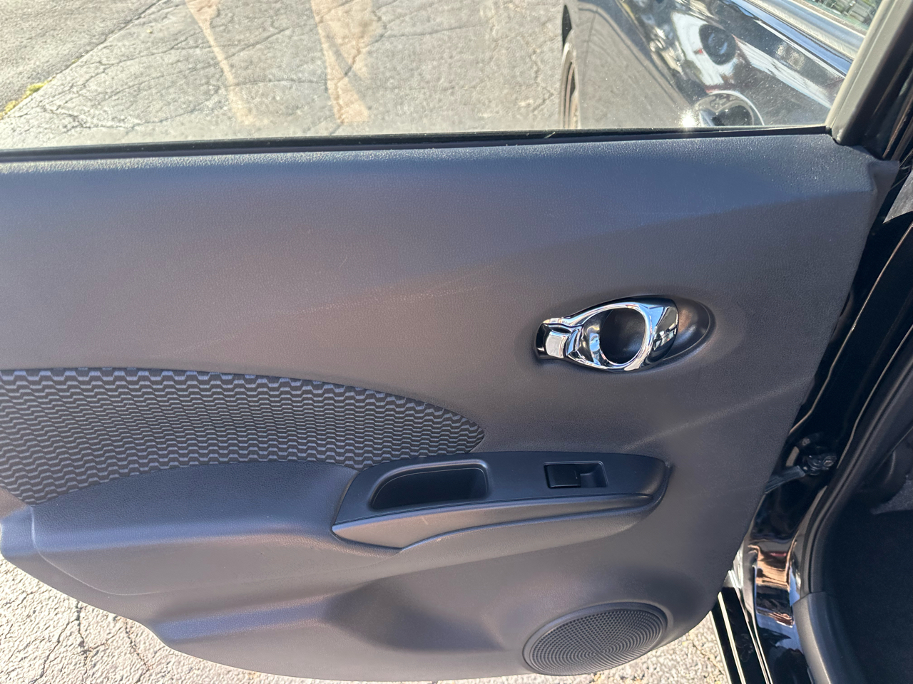 Nissan Versa Note 5dr HB CVT 1.6 SV 2014 Nissan Versa Note 5dr HB CVT 1.6 SV 2014