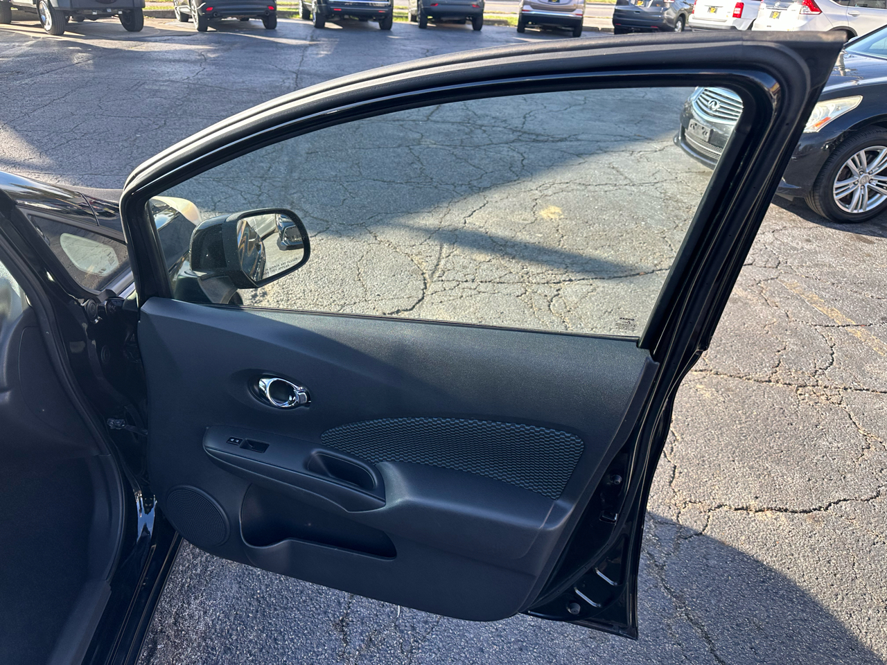 Nissan Versa Note 5dr HB CVT 1.6 SV 2014 Nissan Versa Note 5dr HB CVT 1.6 SV 2014