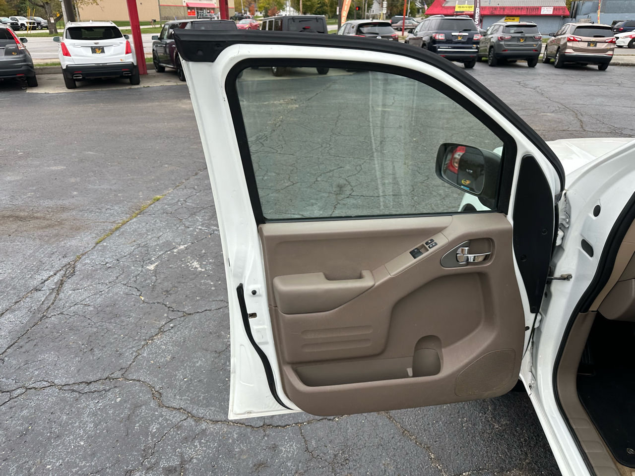 Nissan Frontier 4WD King Cab Auto SV 2015 Nissan Frontier 4WD King Cab Auto SV 2015