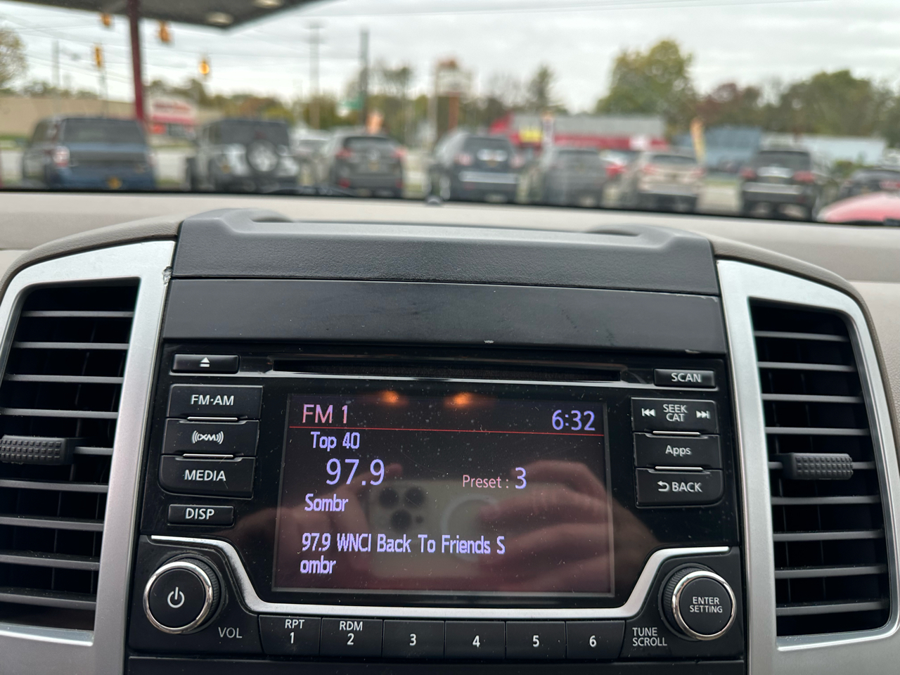 Nissan Frontier 4WD King Cab Auto SV 2015 Nissan Frontier 4WD King Cab Auto SV 2015