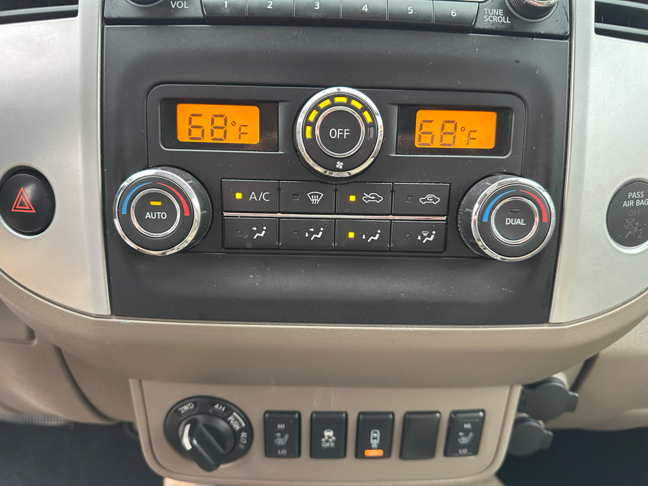 Nissan Frontier 4WD King Cab Auto SV 2015 Nissan Frontier 4WD King Cab Auto SV 2015