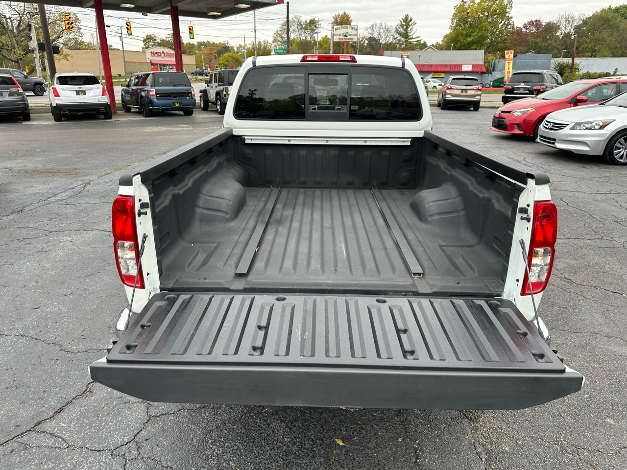 Nissan Frontier 4WD King Cab Auto SV 2015 Nissan Frontier 4WD King Cab Auto SV 2015