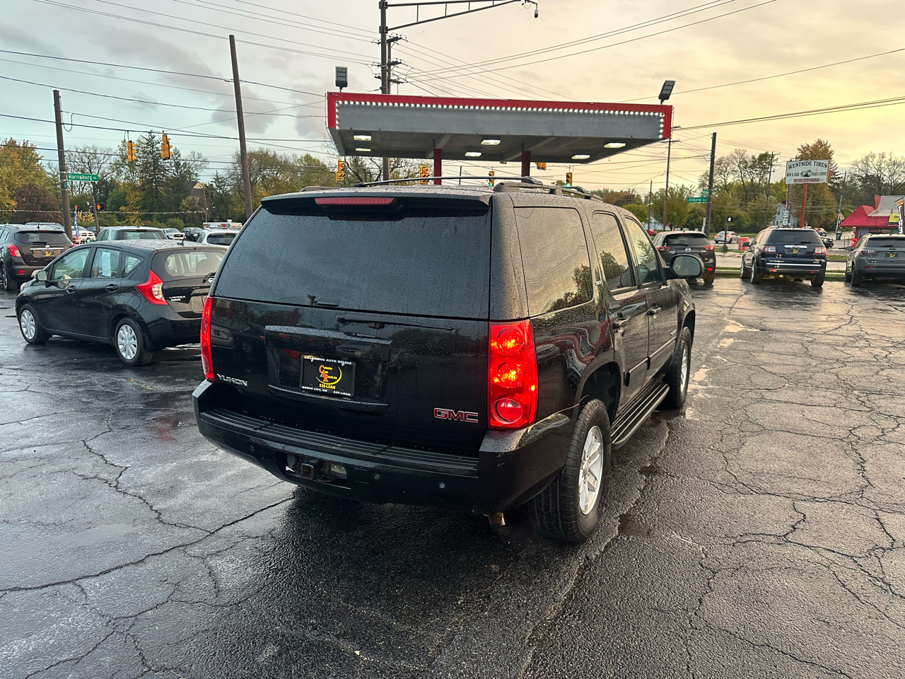 GMC Yukon 4WD 4dr 1500 SLT 2013 GMC Yukon 4WD 4dr 1500 SLT 2013