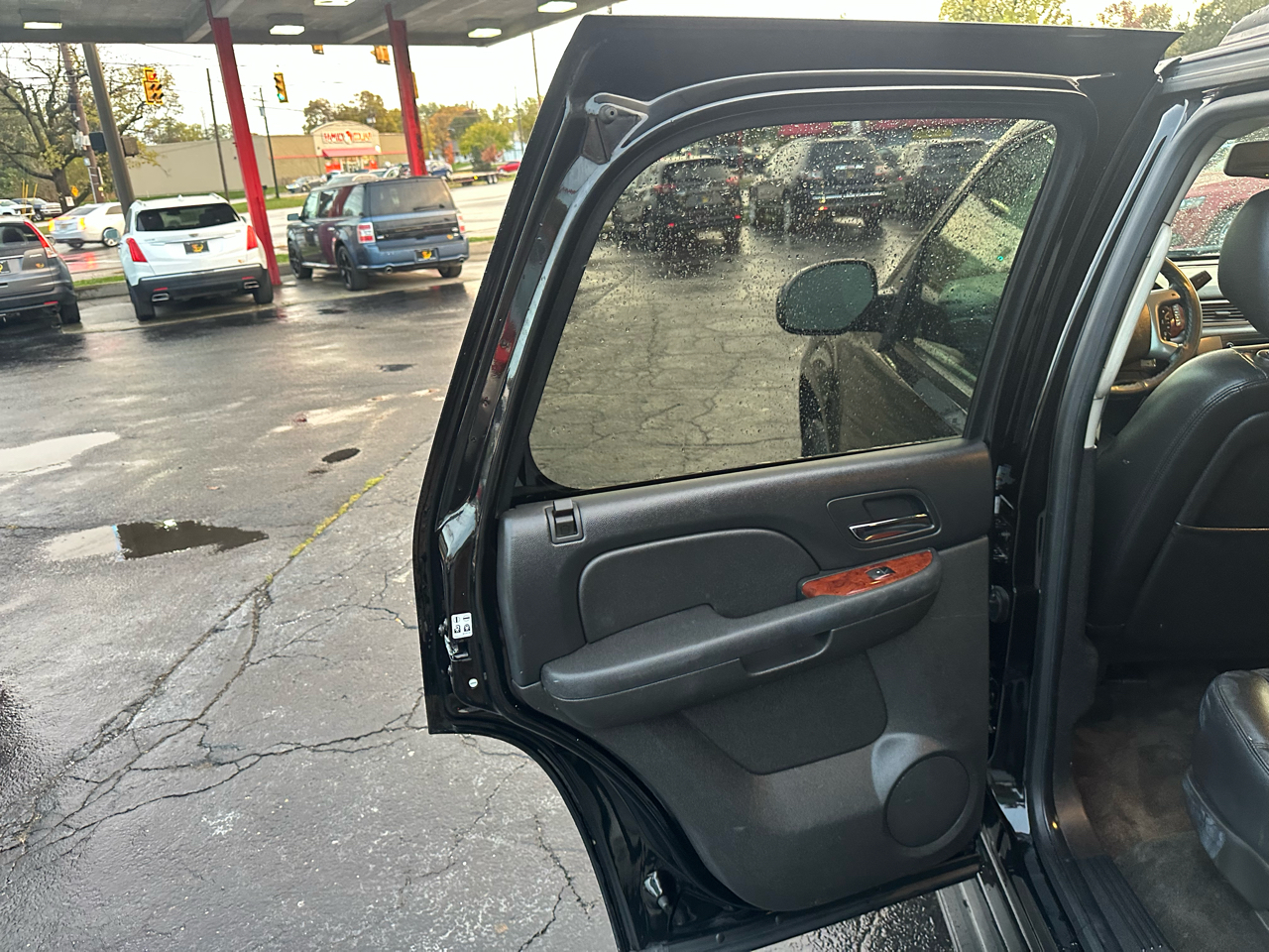 GMC Yukon 4WD 4dr 1500 SLT 2013 GMC Yukon 4WD 4dr 1500 SLT 2013