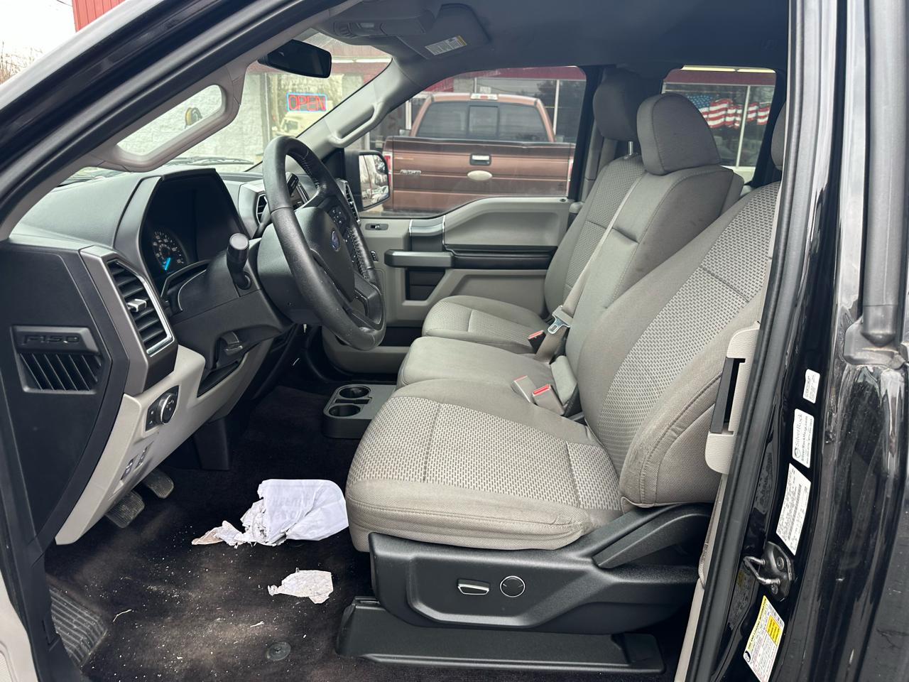 Ford F-150 2WD SuperCab 145" XLT 2016