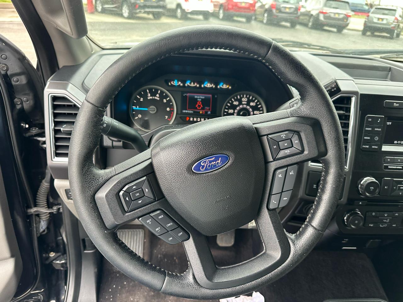 Ford F-150 2WD SuperCab 145" XLT 2016