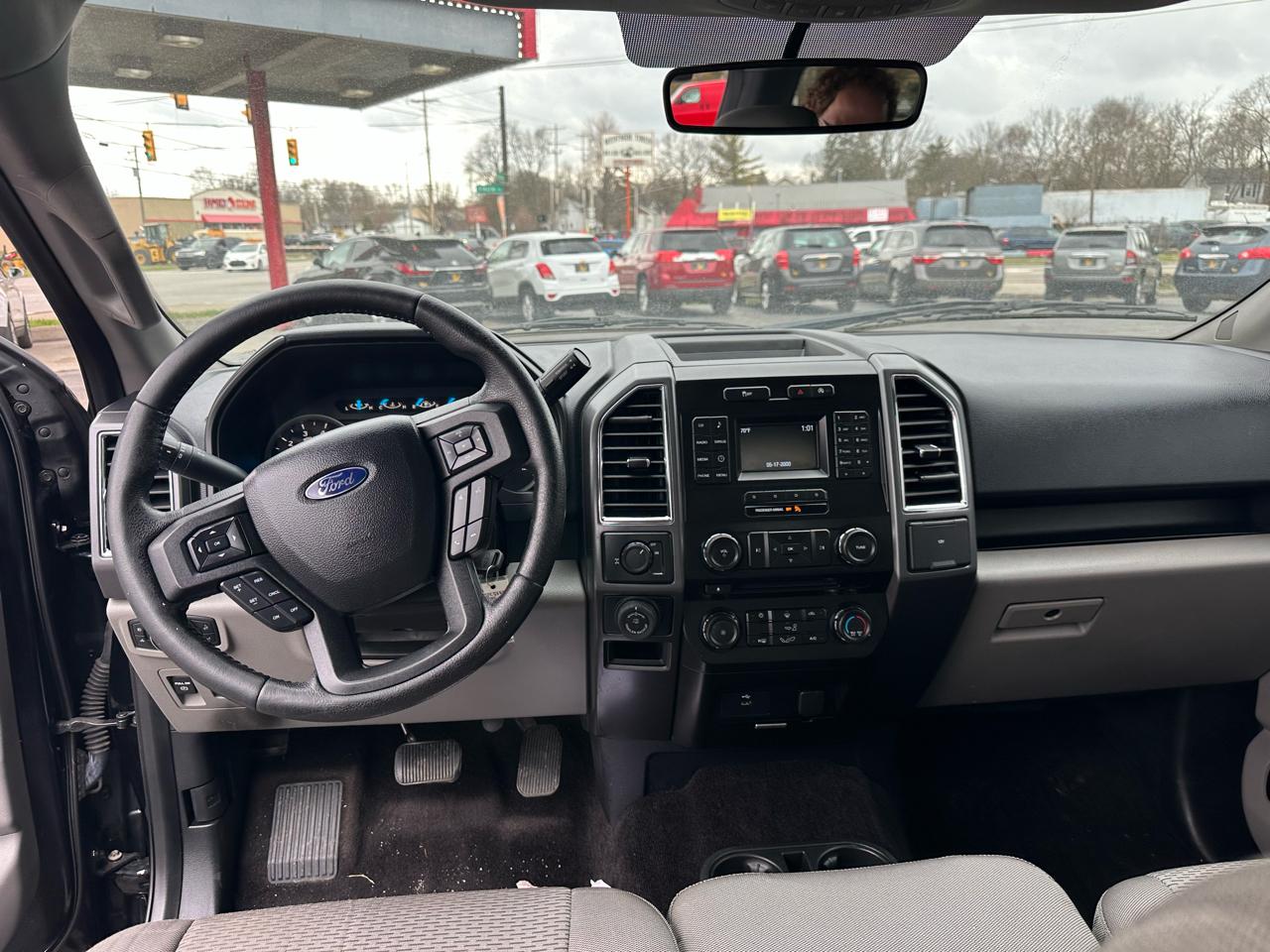 Ford F-150 2WD SuperCab 145" XLT 2016