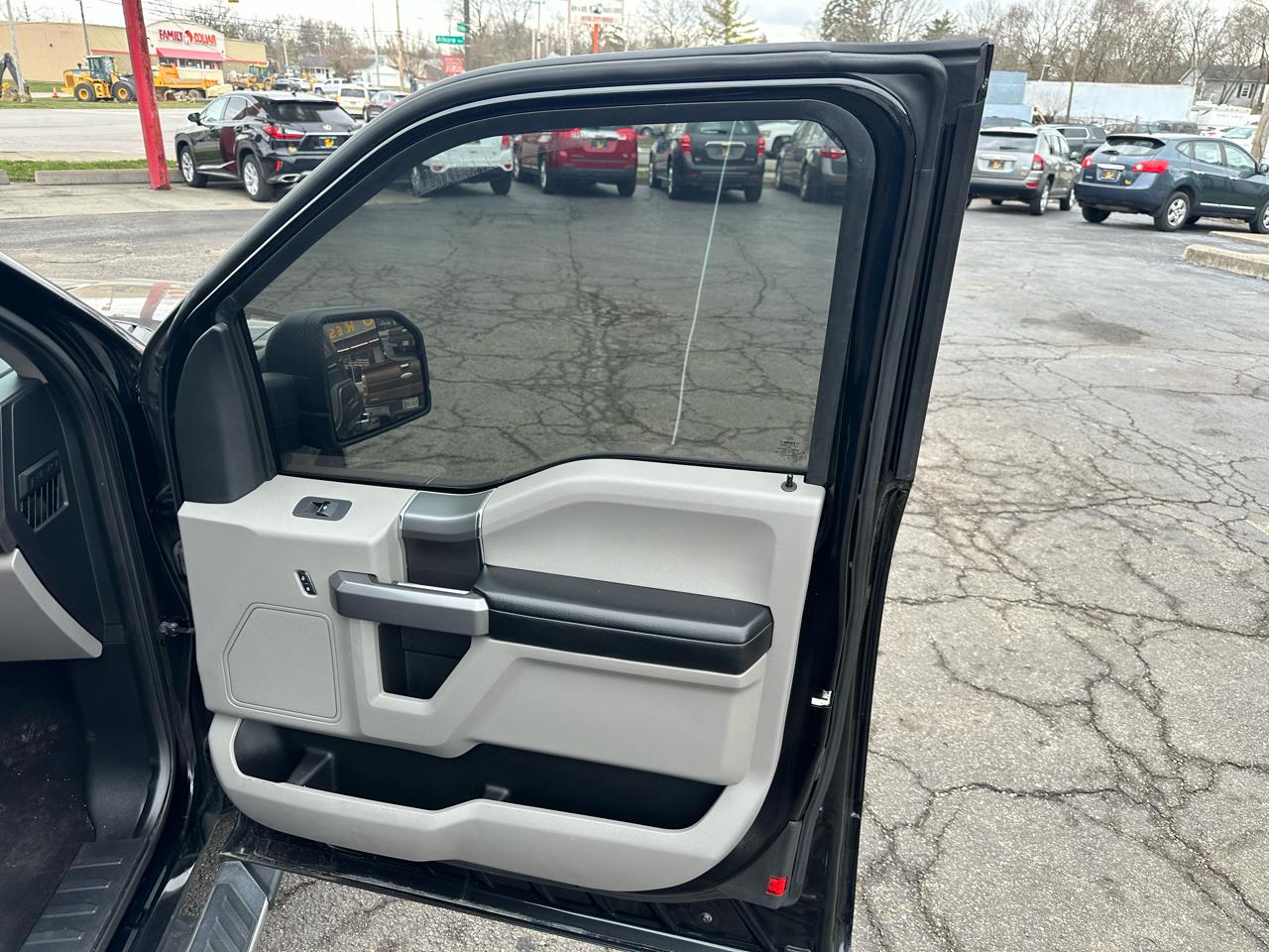 Ford F-150 2WD SuperCab 145" XLT 2016