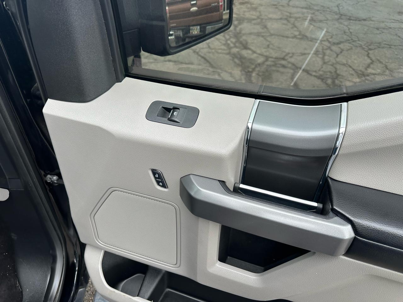 Ford F-150 2WD SuperCab 145" XLT 2016