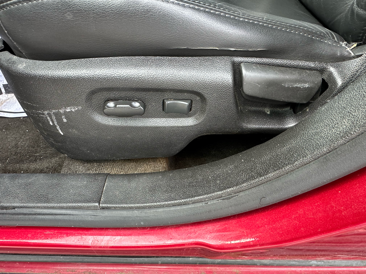 Chevrolet HHR FWD 4dr LT w/2LT 2011